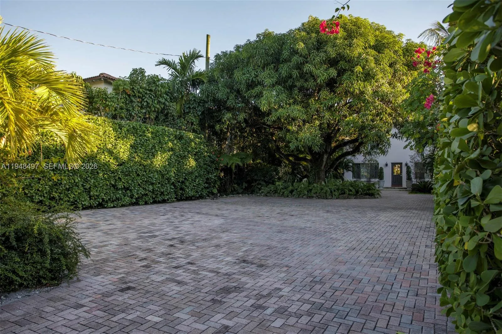 1360 SW 14th St, Miami FL 33145