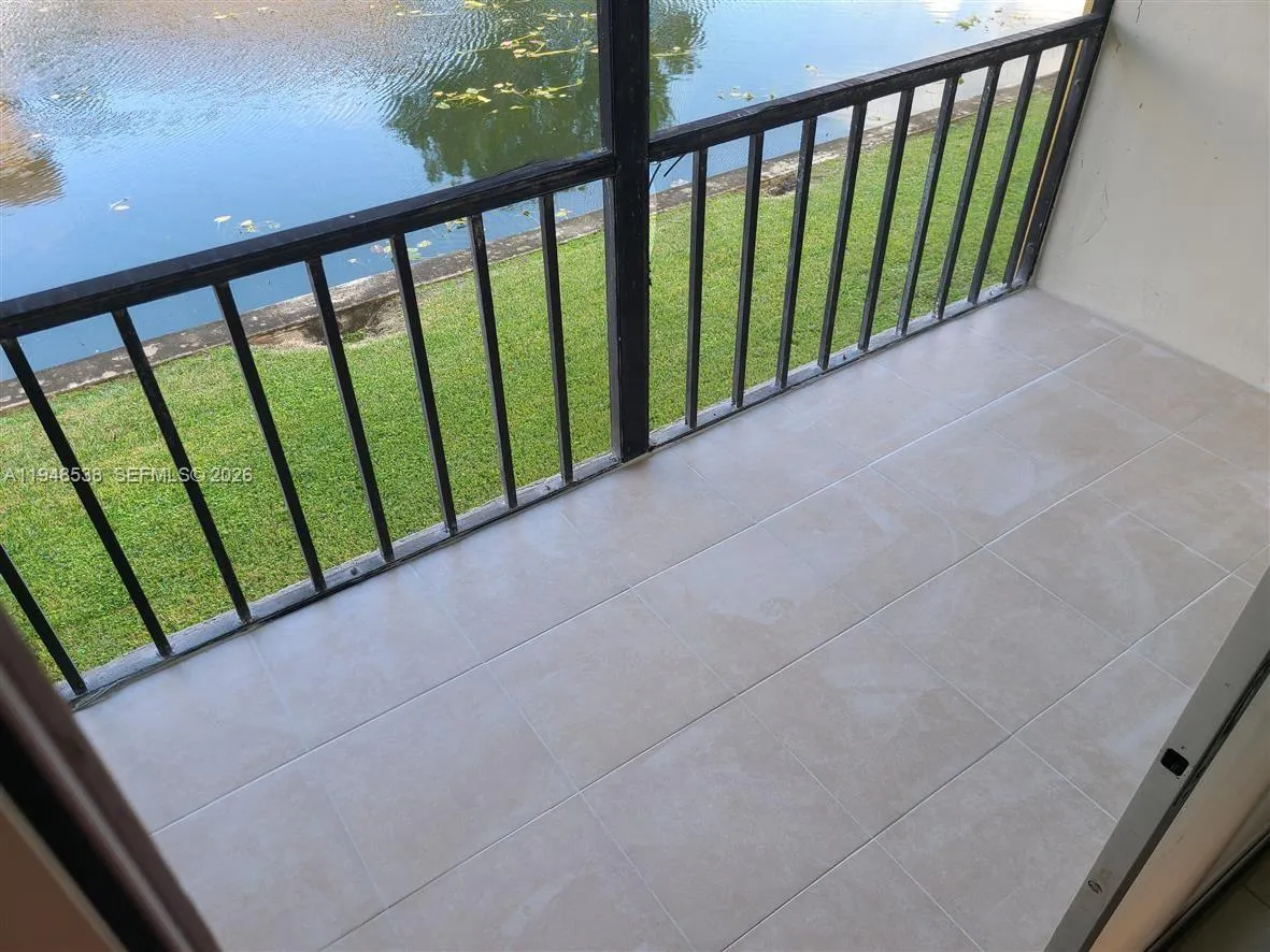 7925 S Colony Cir S # 207, Tamarac FL 33321