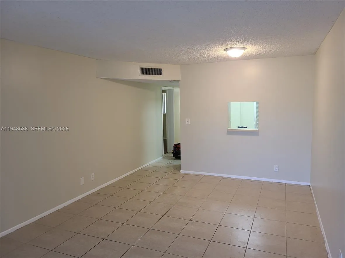 7925 S Colony Cir S # 207, Tamarac FL 33321