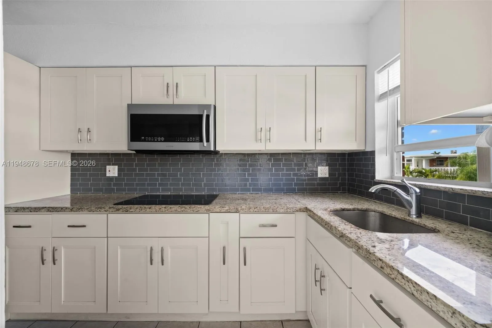 141 NE 10th Ave # 26C, Hallandale Beach FL 33009