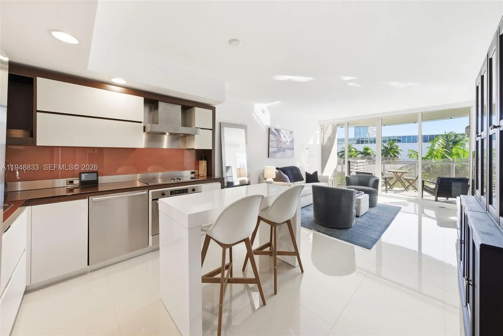 1 bedroom 1 bath for sale at 2155 Washington Ct # 303, Miami Beach FL 33139