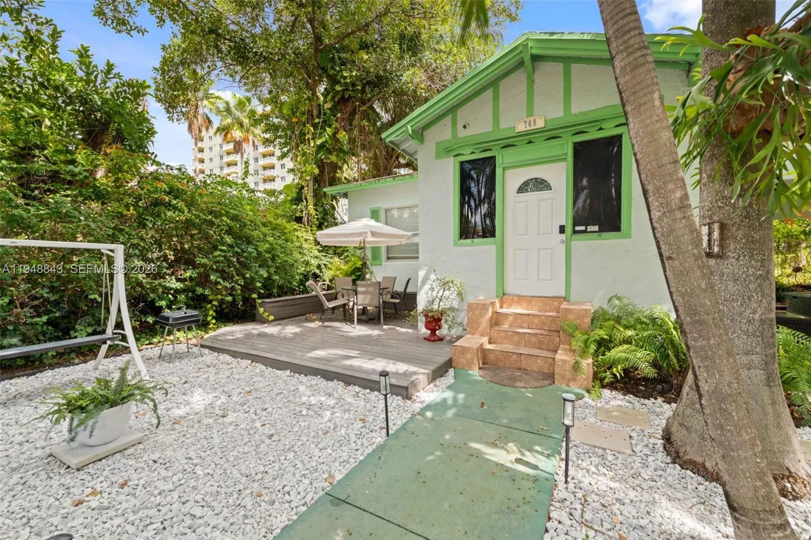 769 NW 10th, Miami FL 33136