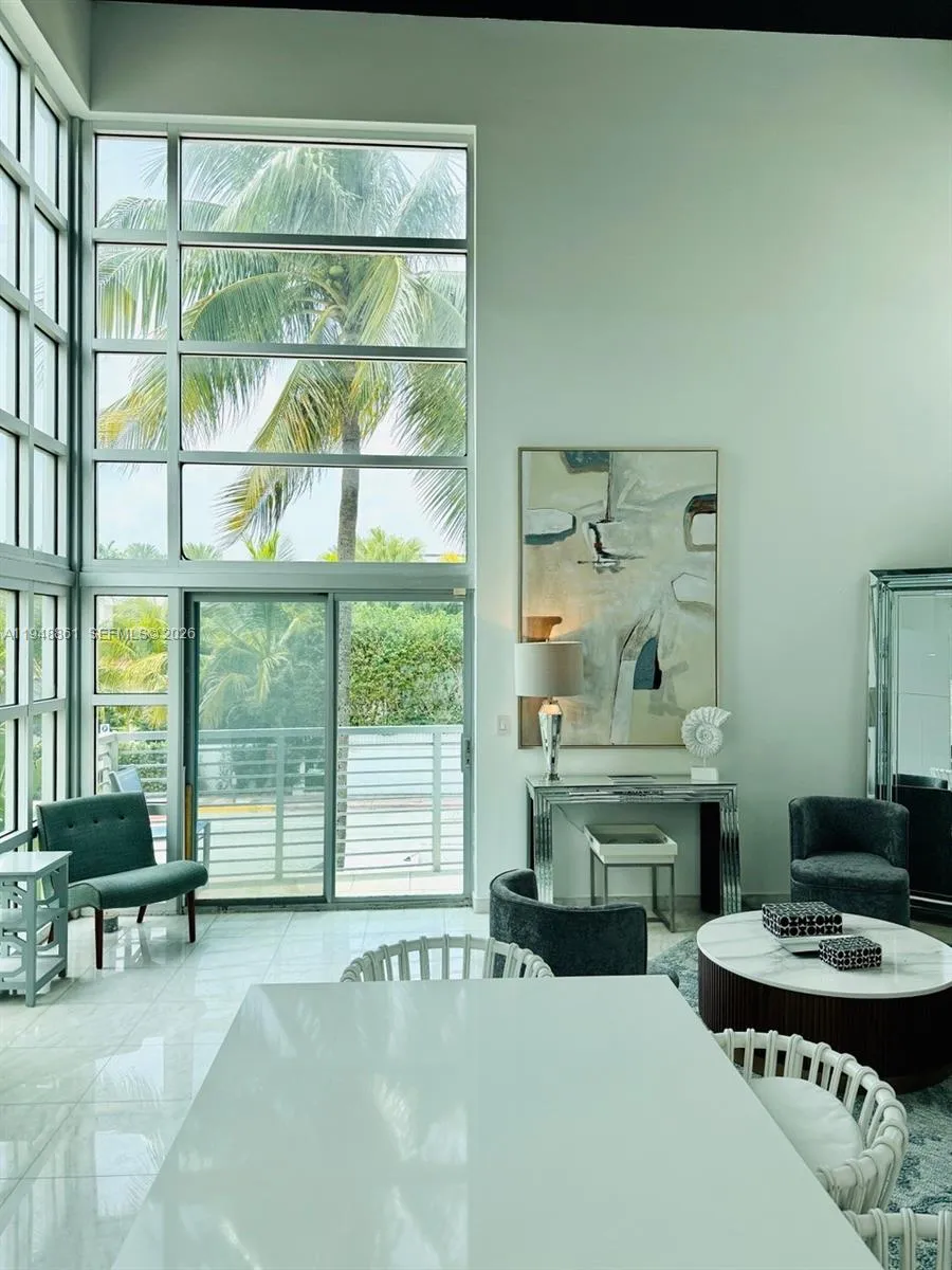 7700 Collins Ave # 5, Miami Beach FL 33141