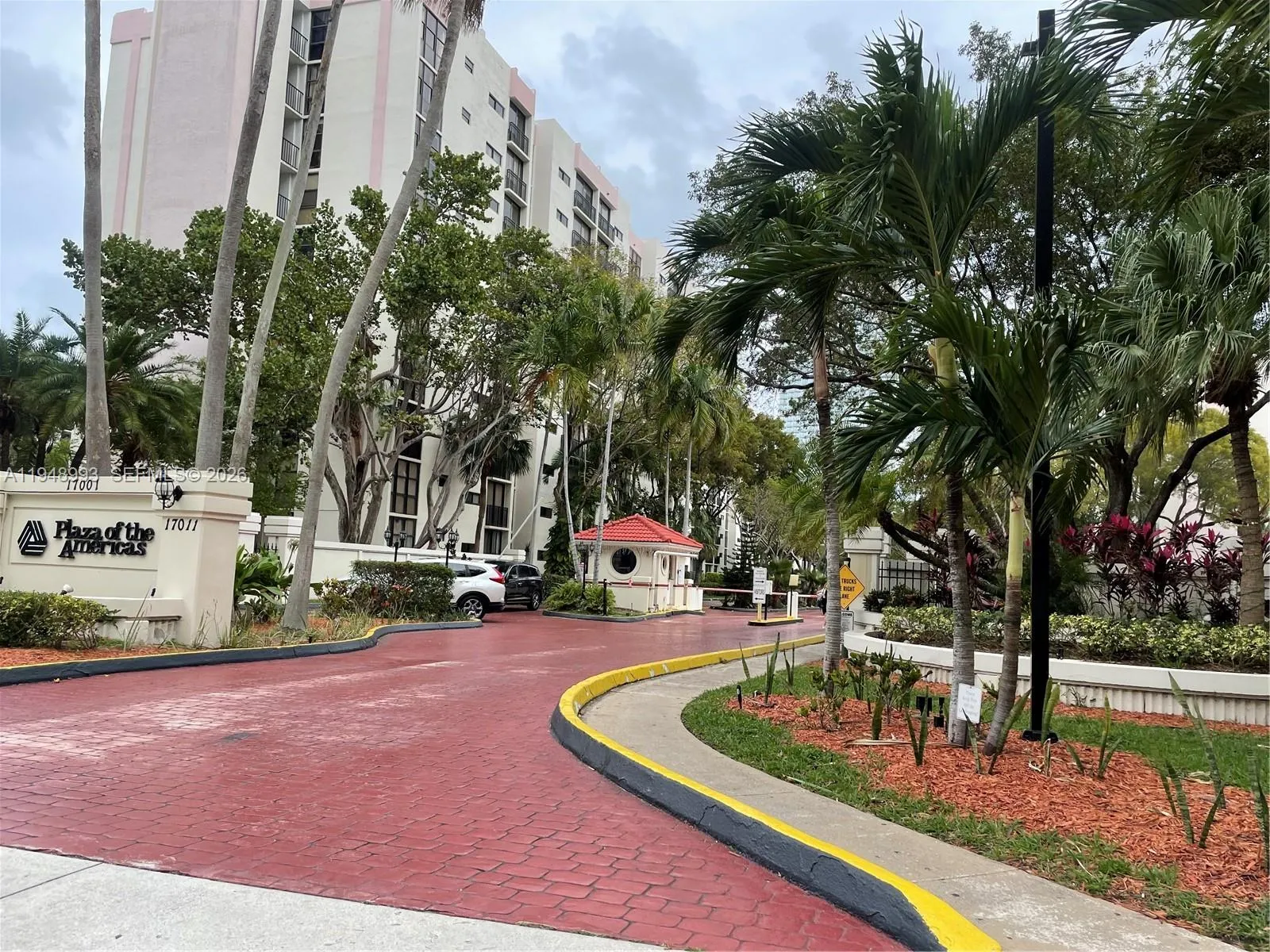 16919 N Bay Rd # 104, Sunny Isles Beach FL 33160