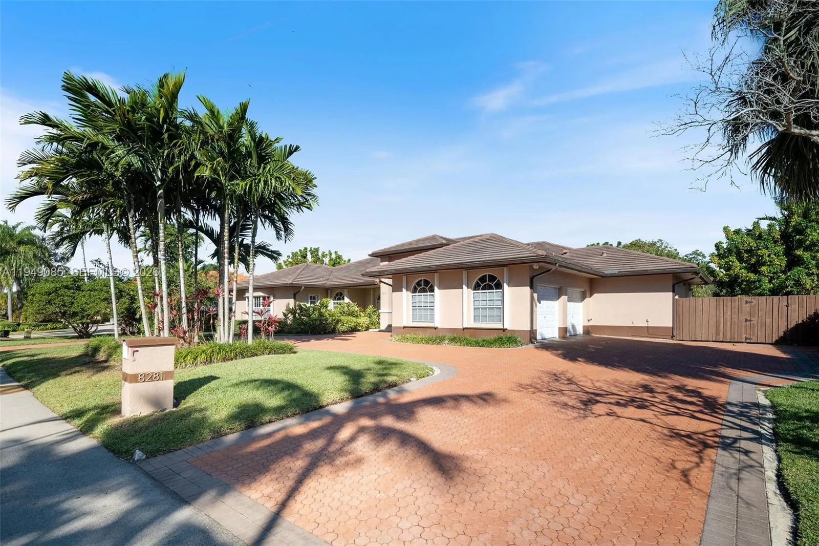 8281 SW 84th Ter, Miami FL 33143
