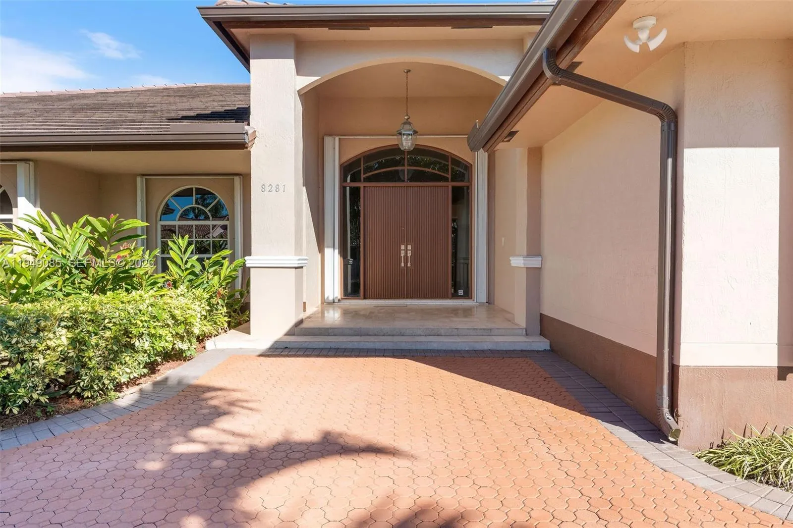 8281 SW 84th Ter, Miami FL 33143