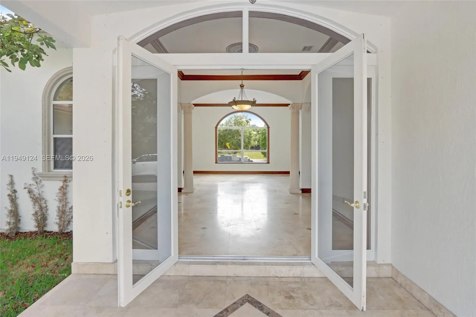 8480 SW 98th St, Miami FL 33156