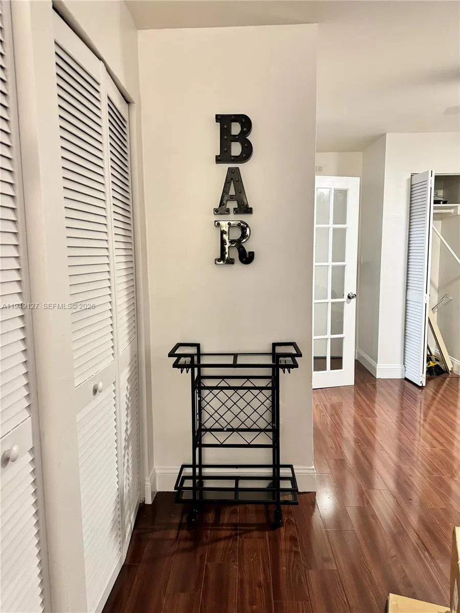 1615 Meridian Ave # 203, Miami Beach FL 33139