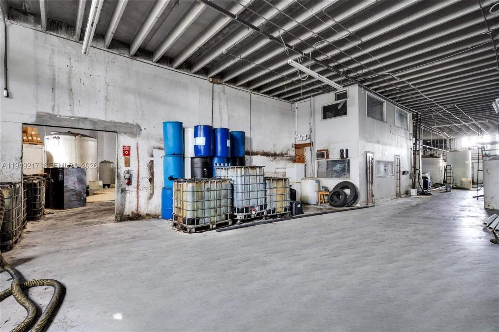 3904 NW 32nd Ave, Miami FL 33142