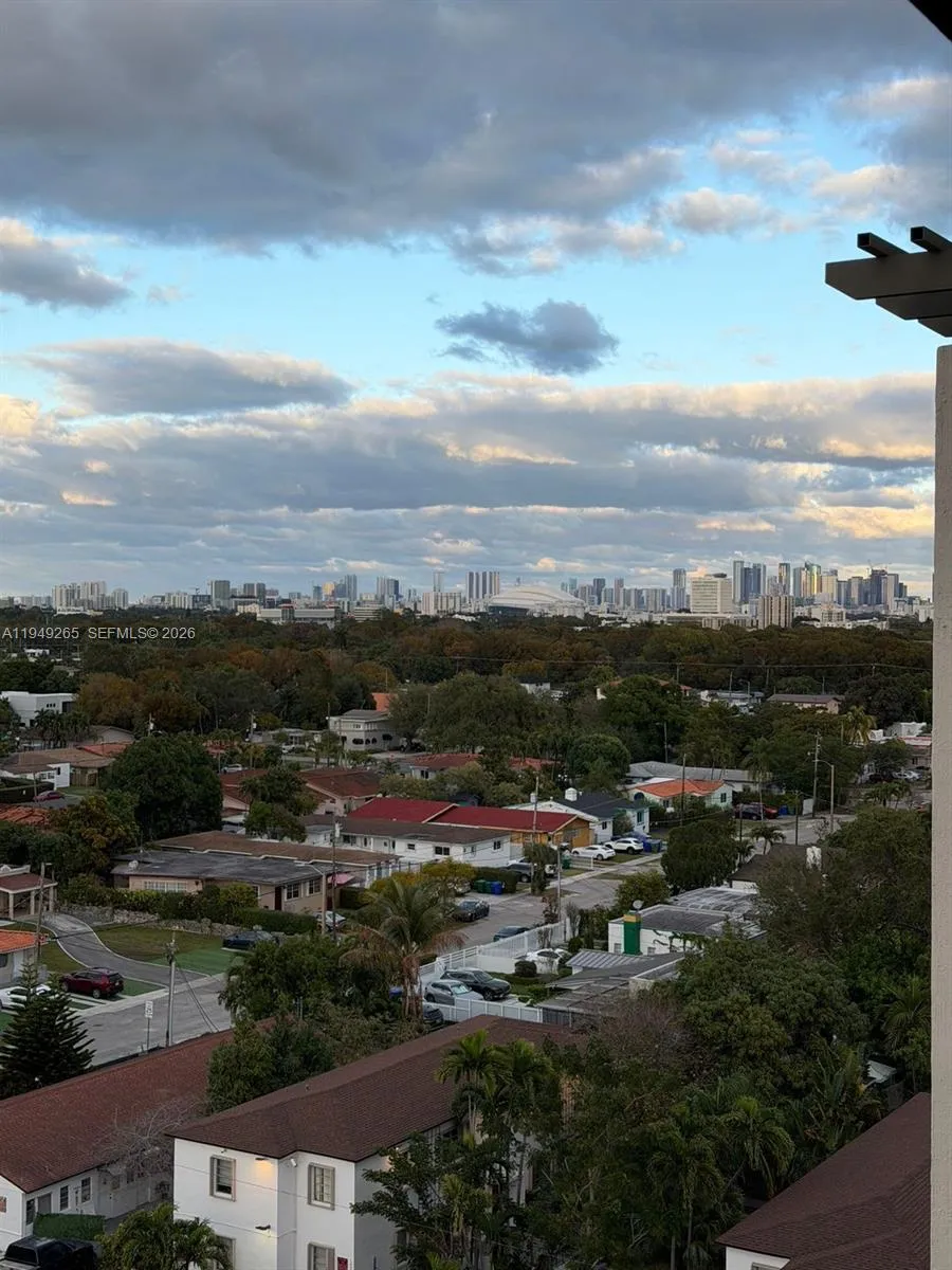 50 Menores Ave # 828, Coral Gables FL 33134