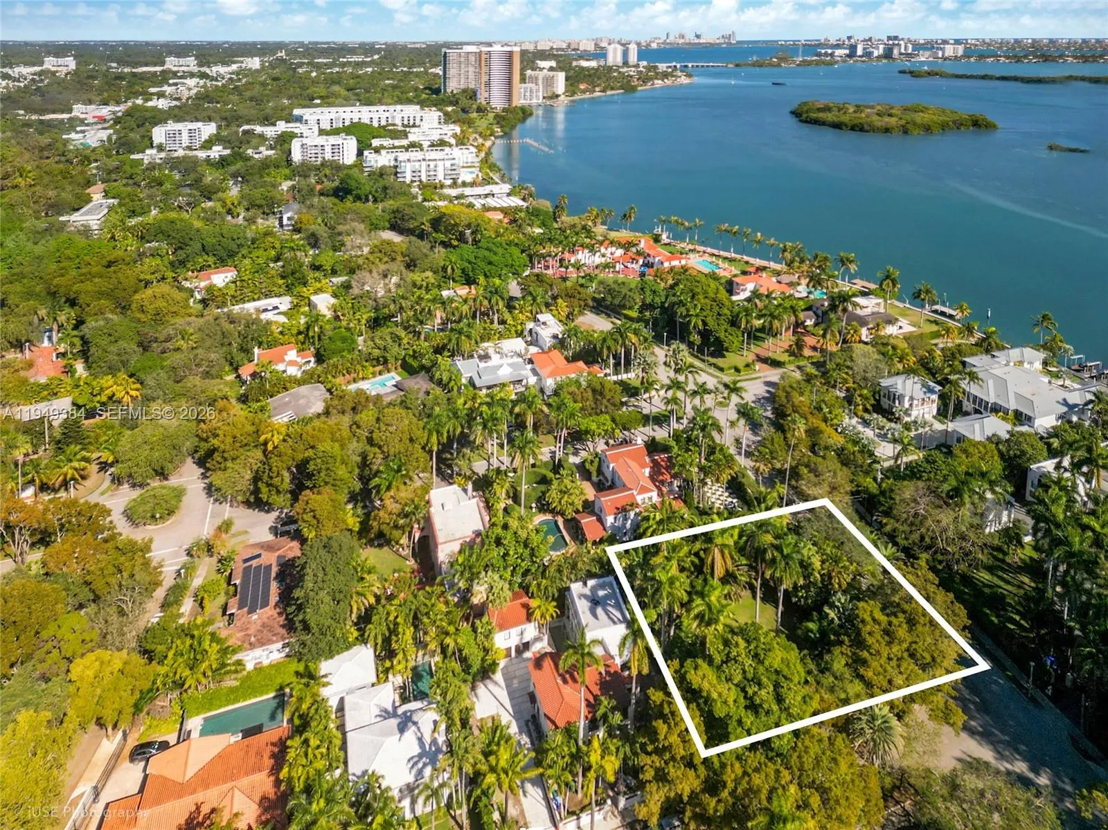 5810 N Bayshore Dr, Miami FL 33137