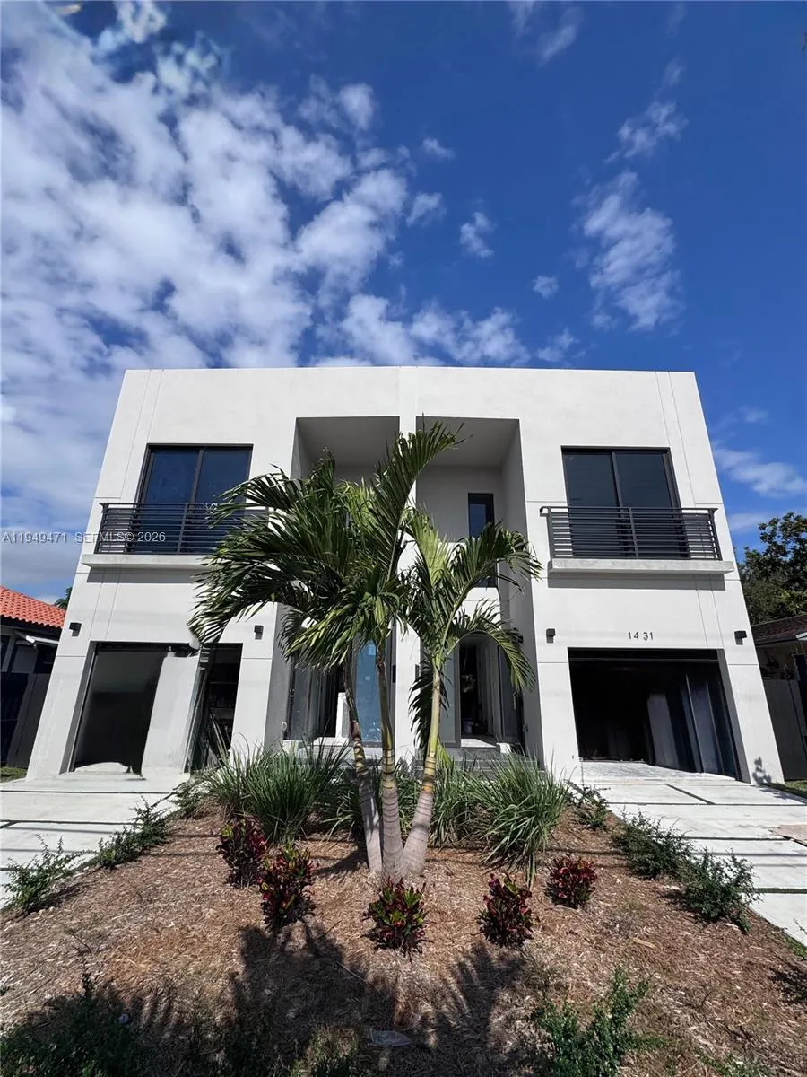 3 bedroom 3 bath for sale at 1431 SW 20th St, Miami FL 33145