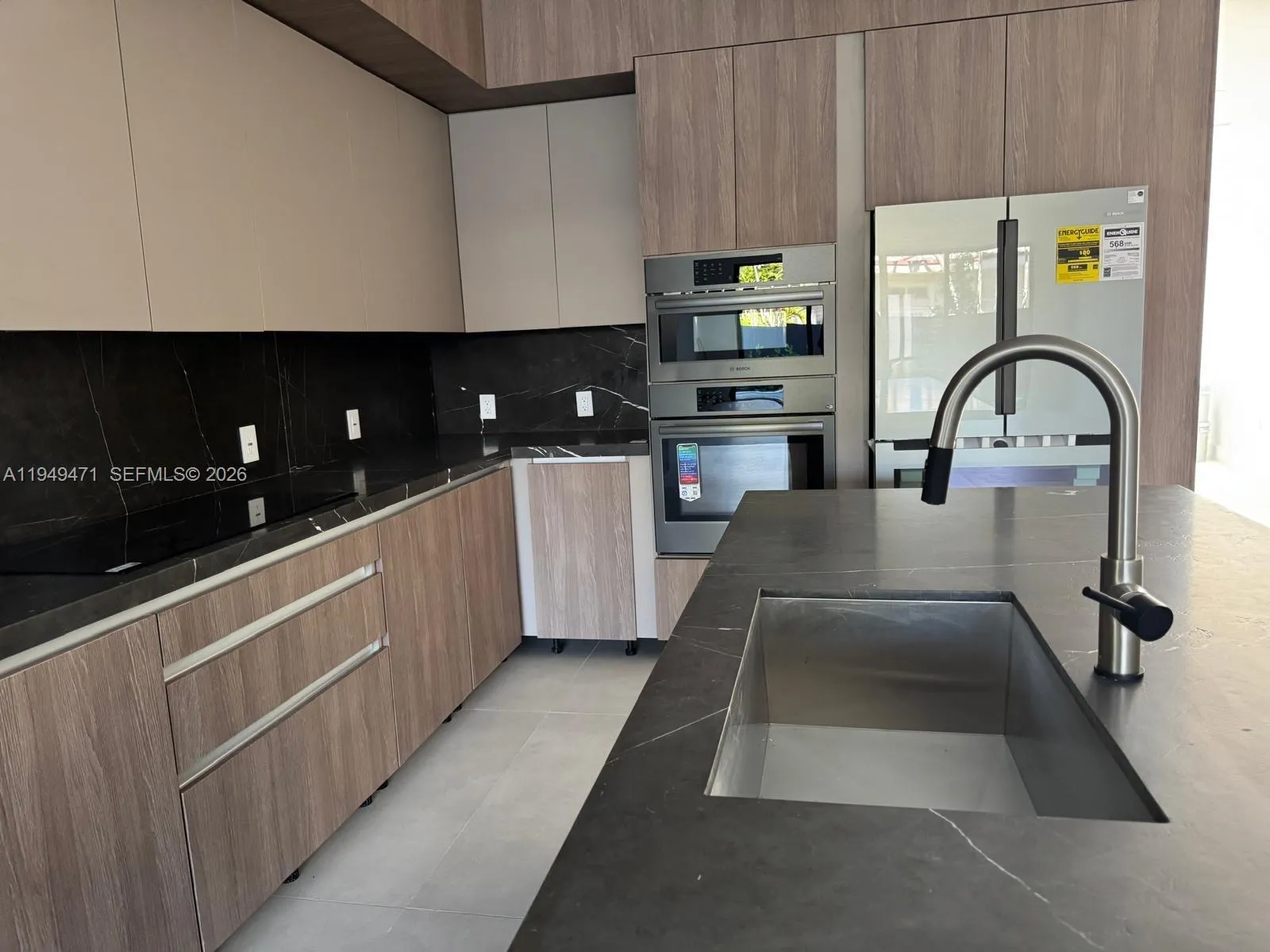 1431 SW 20th St, Miami FL 33145