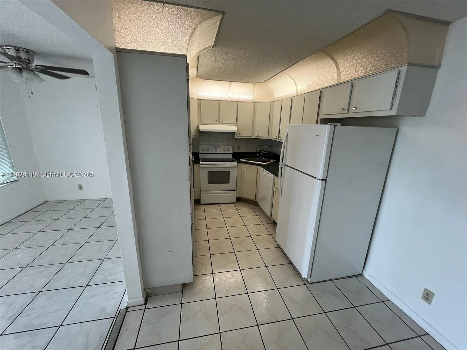 1001 Green Pine Blvd # H2, West Palm Beach FL 33409
