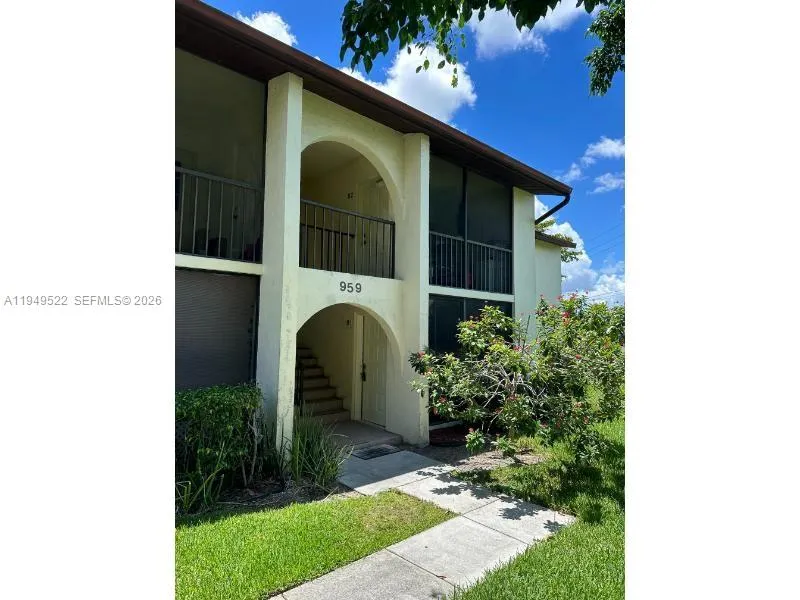 2 bedroom 1 bath for rent at 4709 Sable Pine Cir # B1, West Palm Beach FL 33417