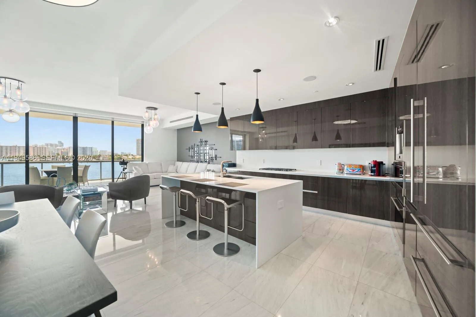 3 bedroom 5 bath for sale at 3300 NE 188th St # 414, Aventura FL 33180
