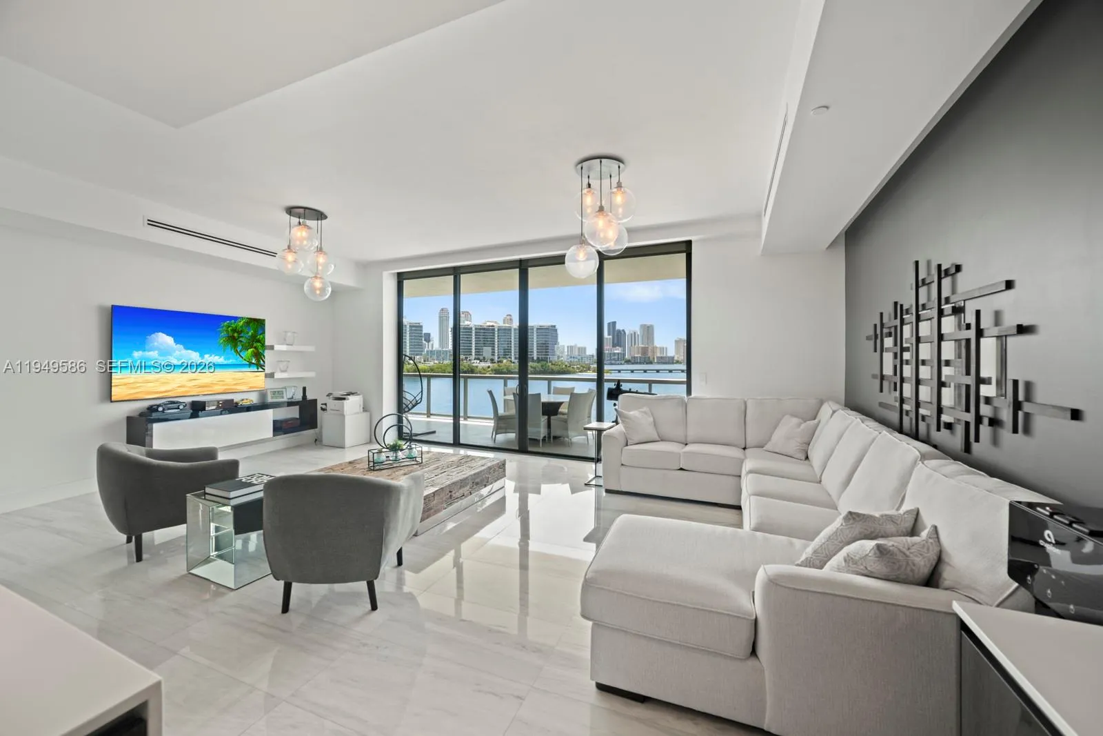 3300 NE 188th St # 414, Aventura FL 33180