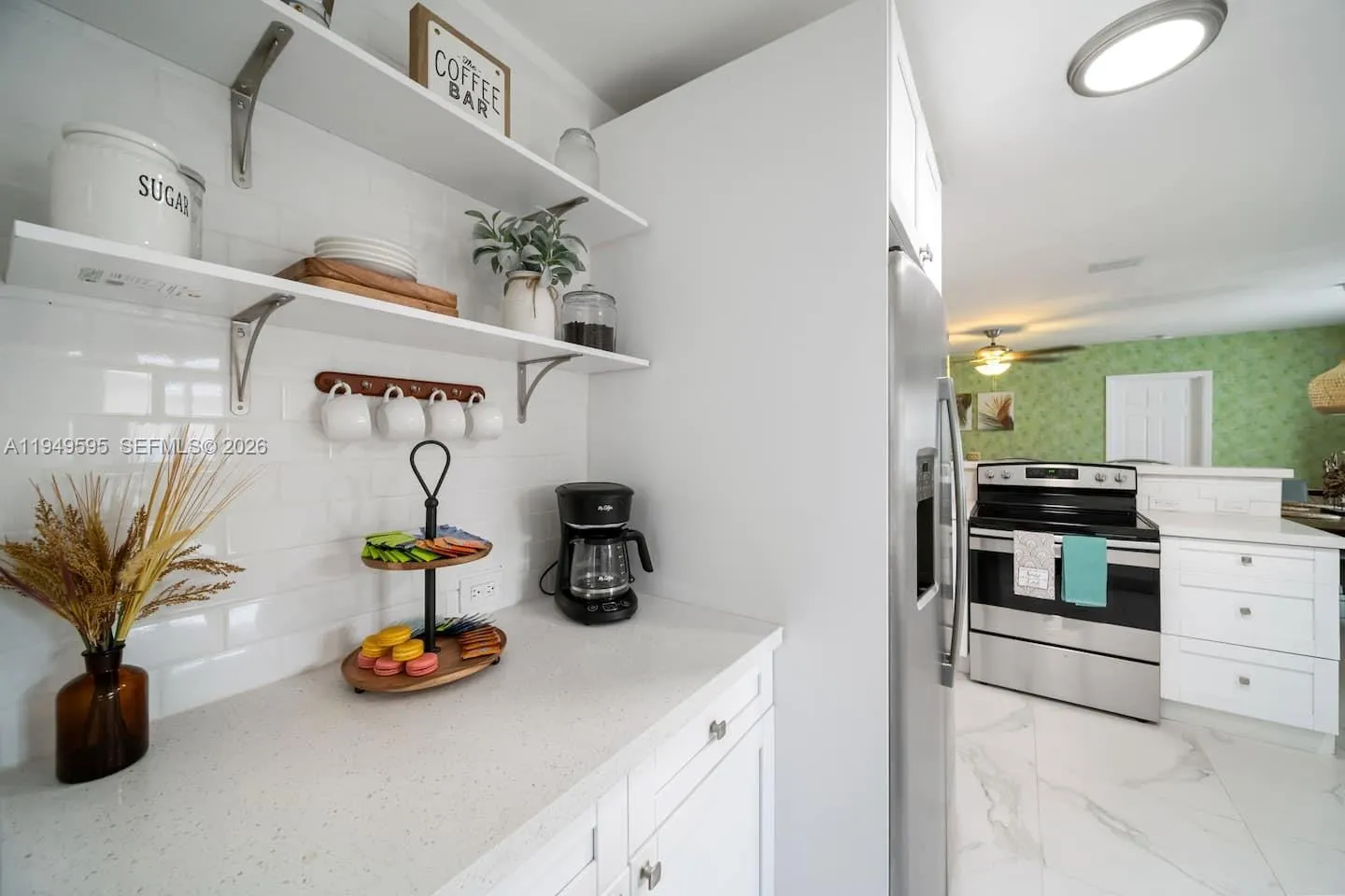 810 NW 21st Ct, Miami FL 33125