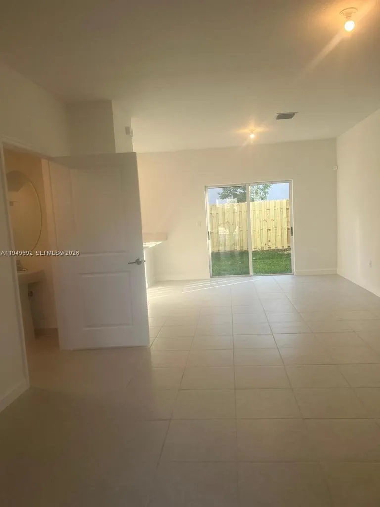 2624 SE 10th St # 0, Homestead FL 33035