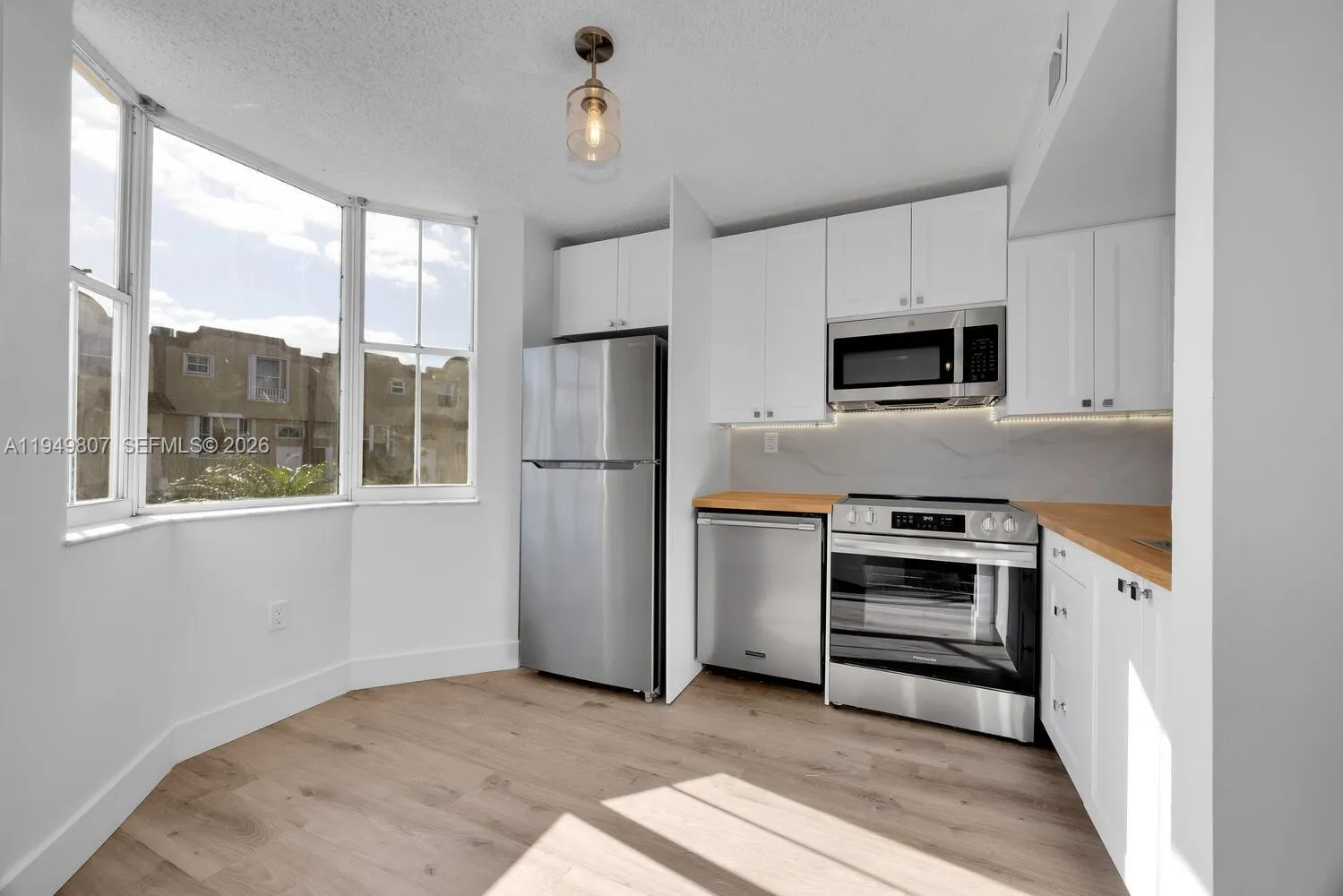 390 NW 86th Ct # 803, Miami FL 33126