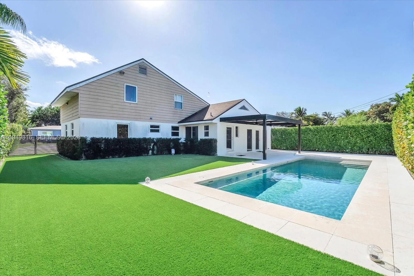 3 bedroom 2 bath for sale at 6735 SW 51st St, Miami FL 33155