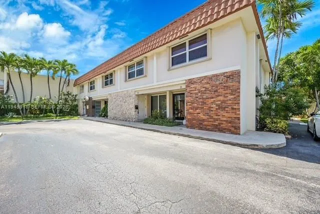 5555 N Ocean Blvd # 20, Lauderdale By The Sea FL 33308