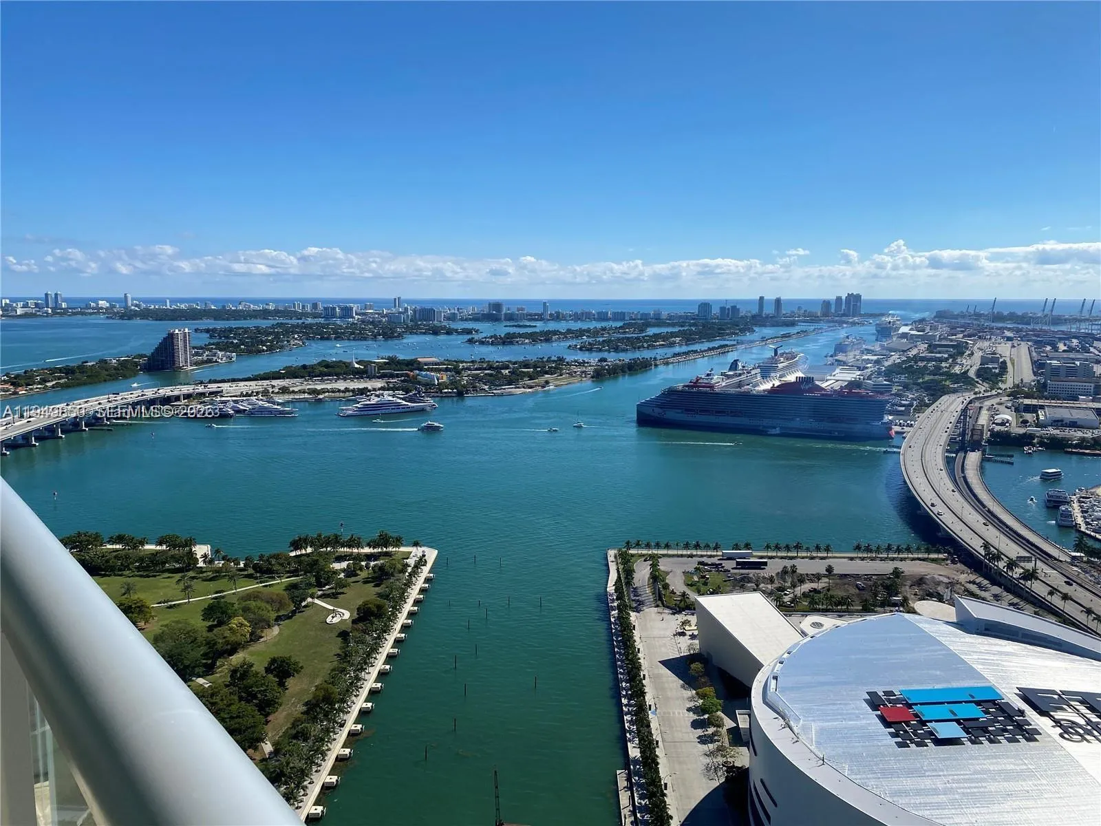 1 bedroom 1 bath for sale at 888 Biscayne Blvd # 4806, Miami FL 33132