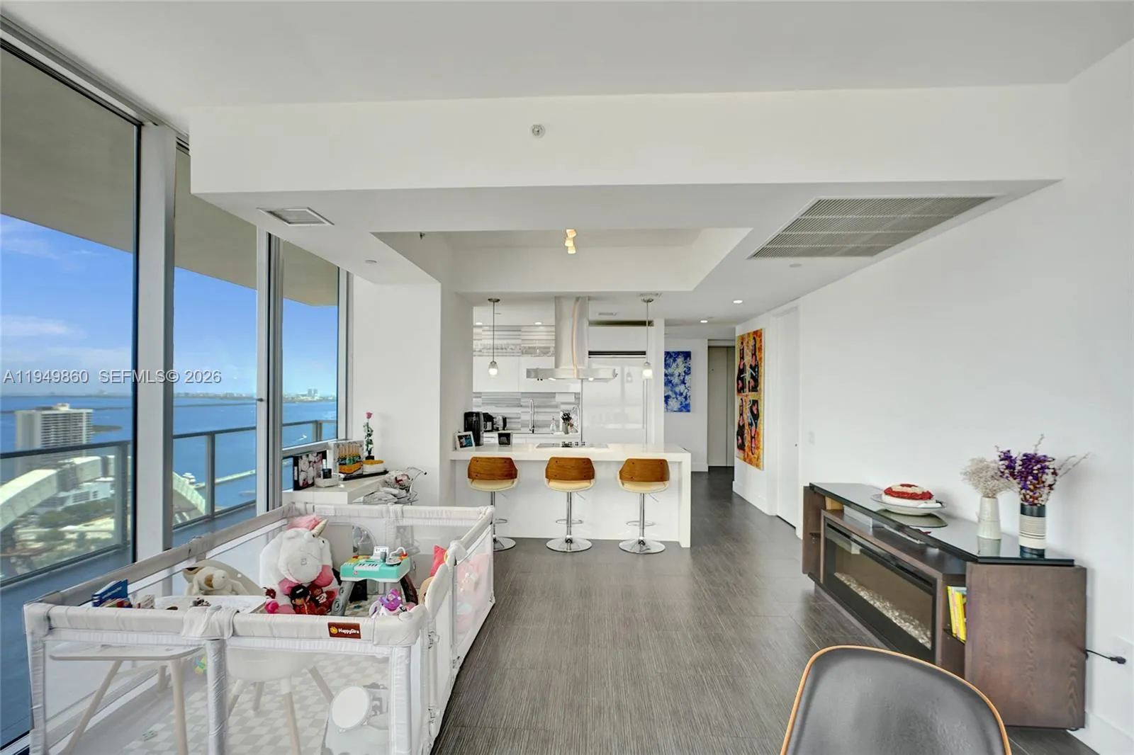 1100 Biscayne Blvd # 3708, Miami FL 33132