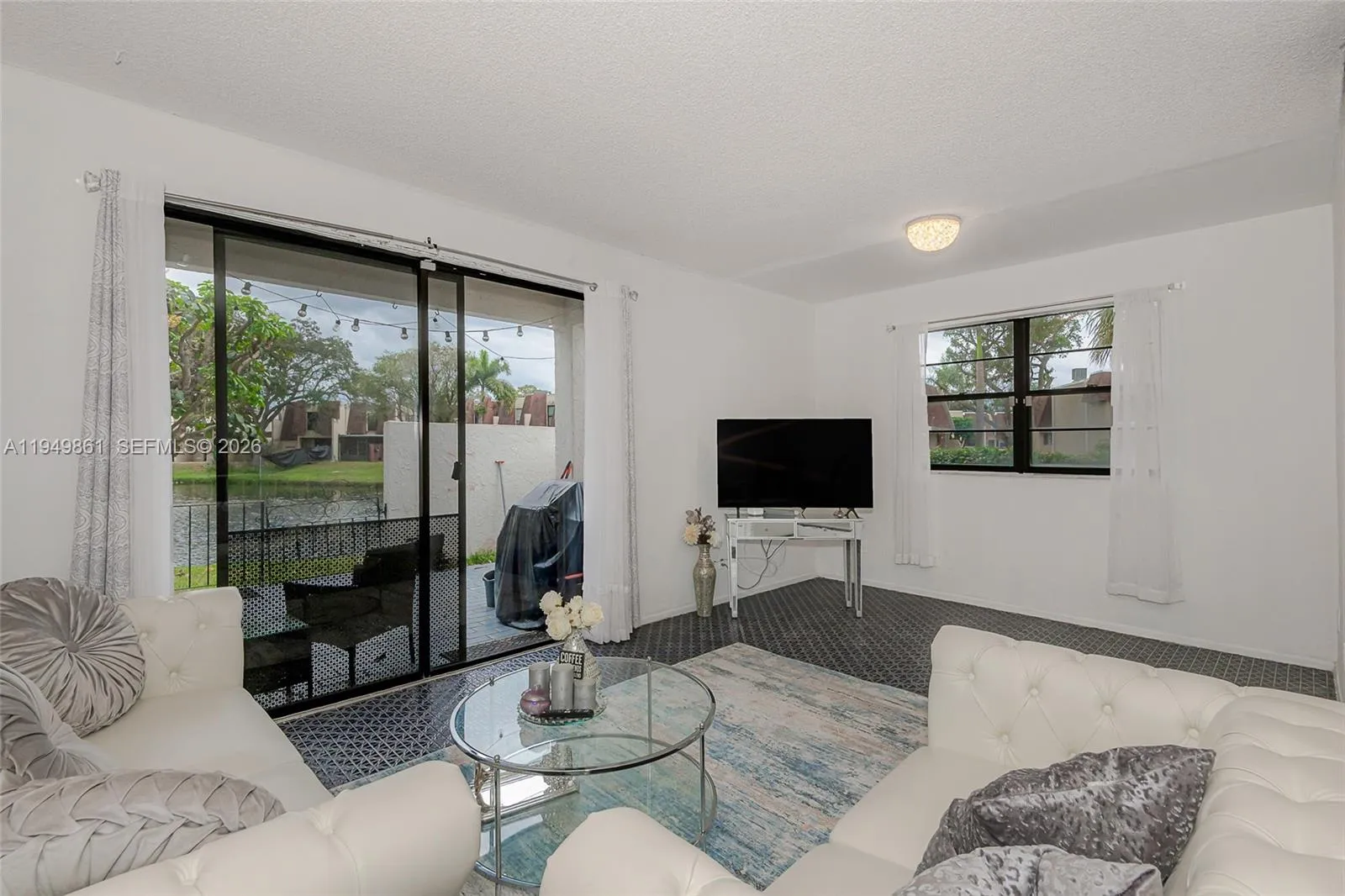1501 NW 90th Way # 1501, Pembroke Pines FL 33024
