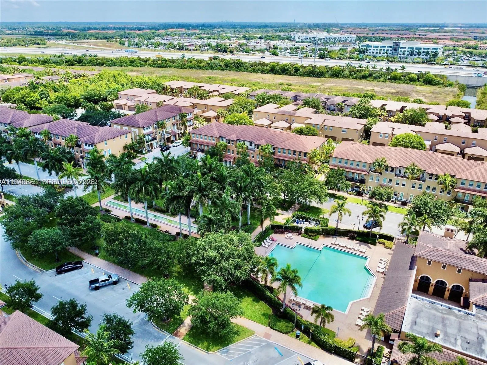 3 bedroom 3 bath for sale at 14615 SW 14th St # 14615, Pembroke Pines FL 33027