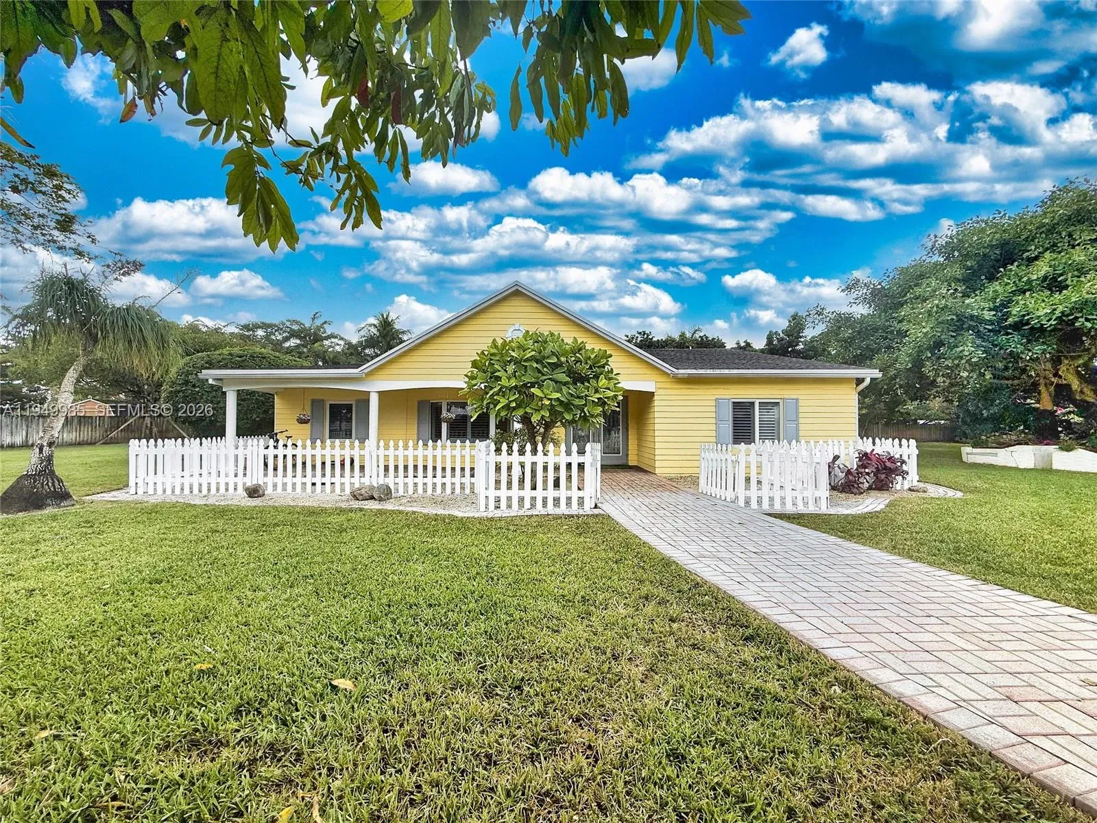 19280 SW 304th St, Homestead FL 33030