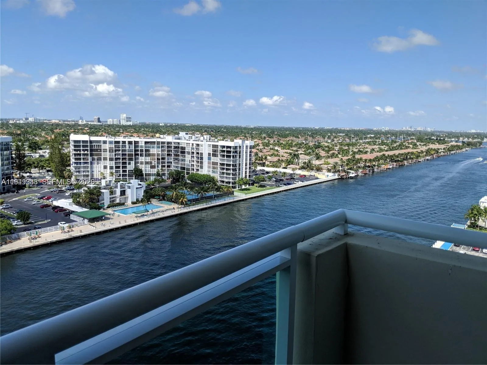 3000 S Ocean Dr # 1412, Hollywood FL 33019