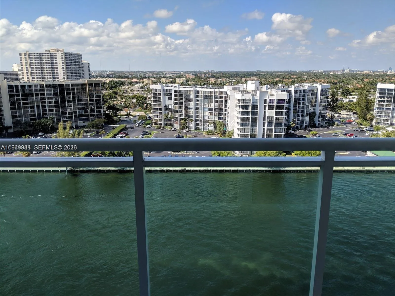 3000 S Ocean Dr # 1412, Hollywood FL 33019