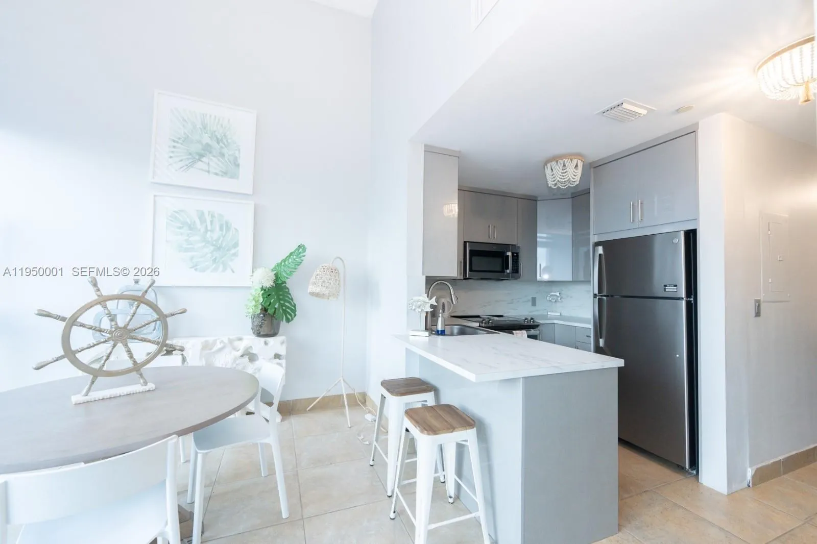 1 bedroom 1 bath for sale at 5445 Collins Ave, Miami Beach FL 33140