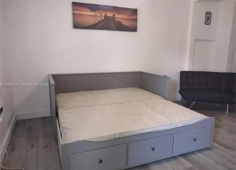 635 SW 16th Ave # 3, Miami FL 33135