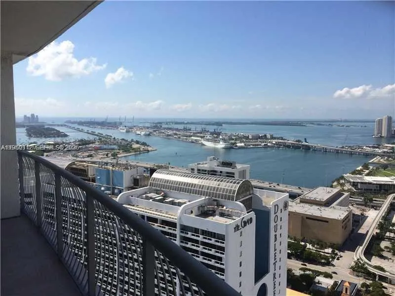1 bedroom 1 bath for sale at 1750 N Bayshore Dr # 4912, Miami FL 33132