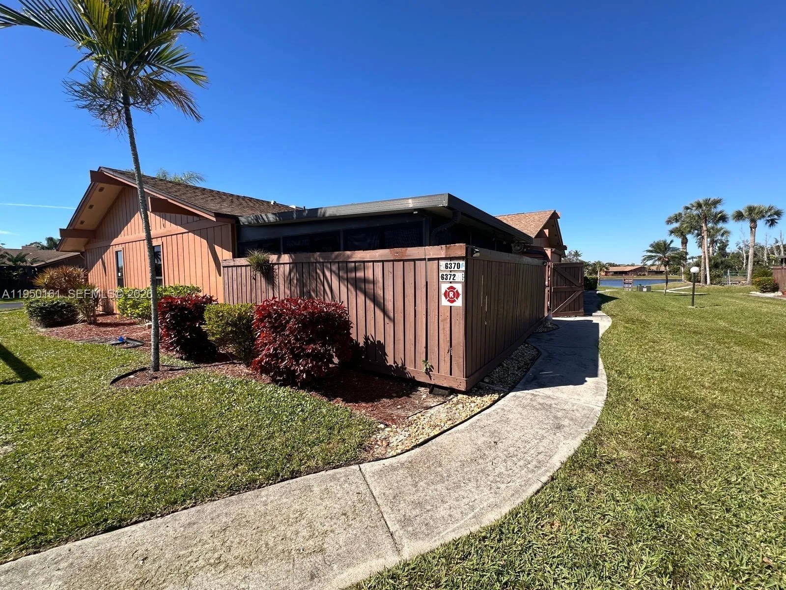 6370 ROYAL WOODS DR, Fort Myers FL 33908