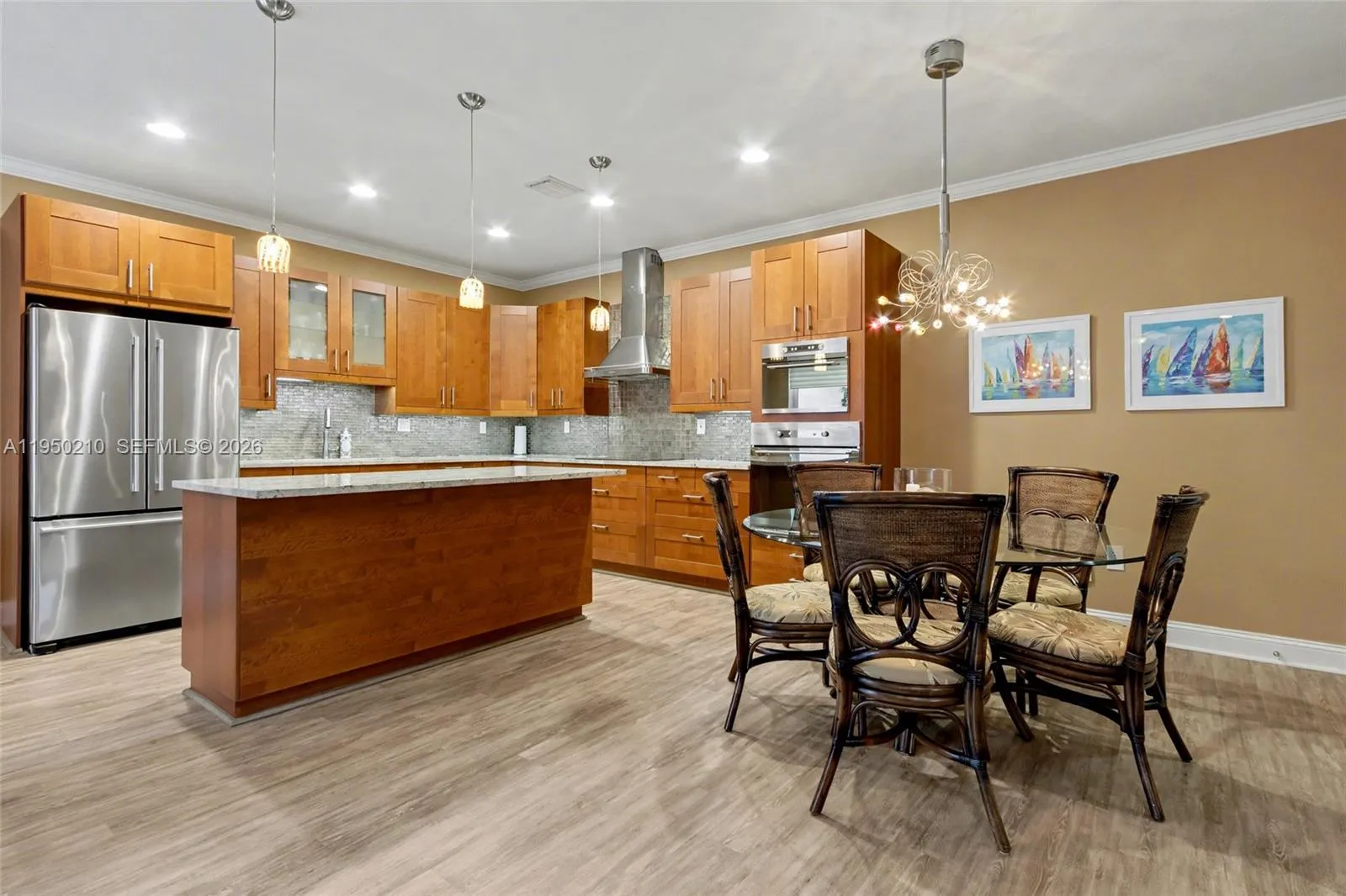1140 Canella Ln, Hollywood FL 33019
