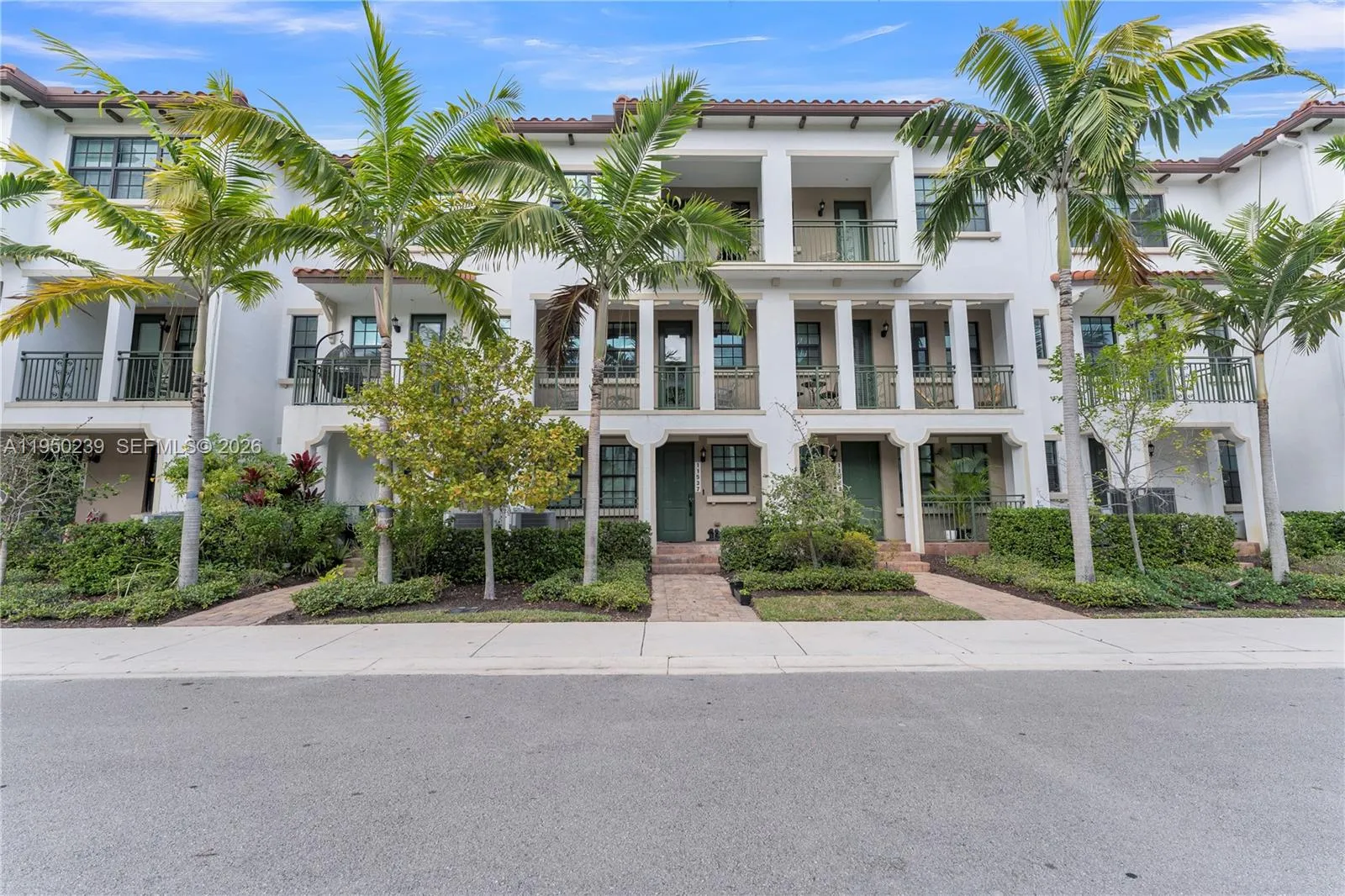 3 bedroom 3 bath for sale at 11537 SW 13th Ct, Pembroke Pines FL 33025