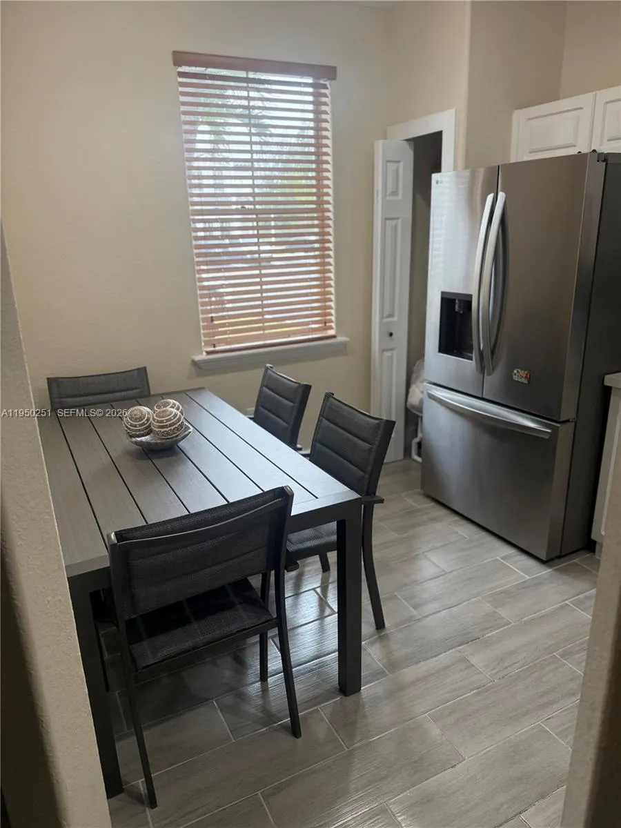 5400 NW 107th Ave # 416, Doral FL 33178