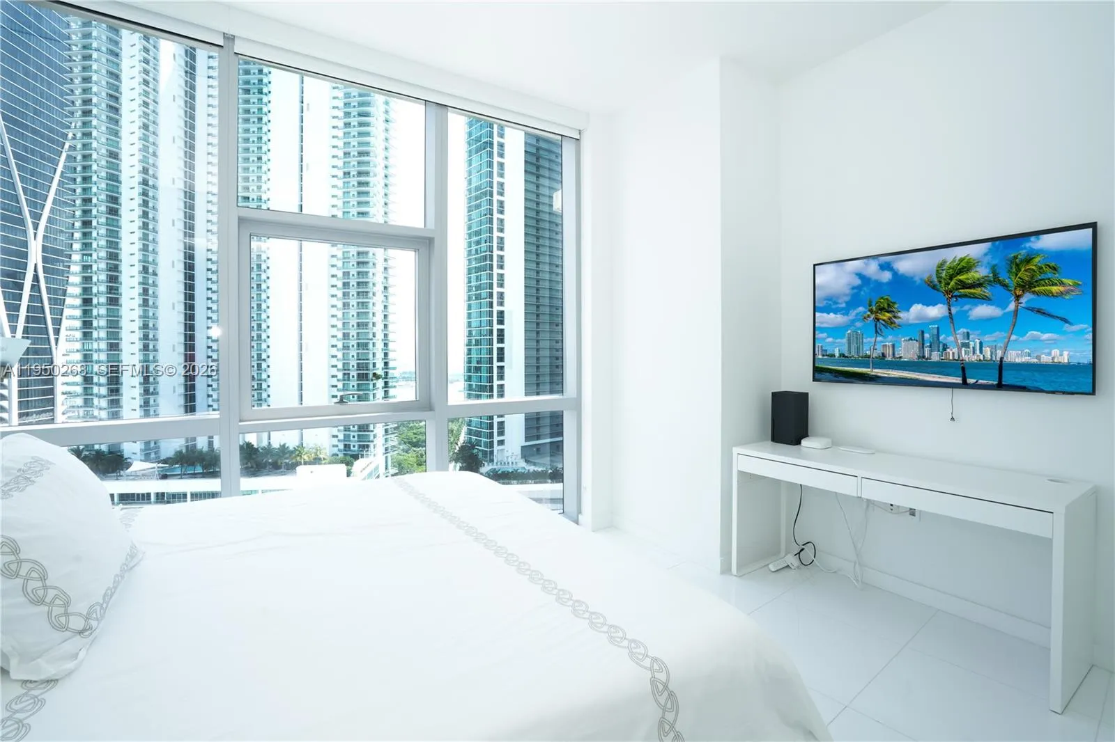 851 NE 1st Ave # 2101, Miami FL 33132