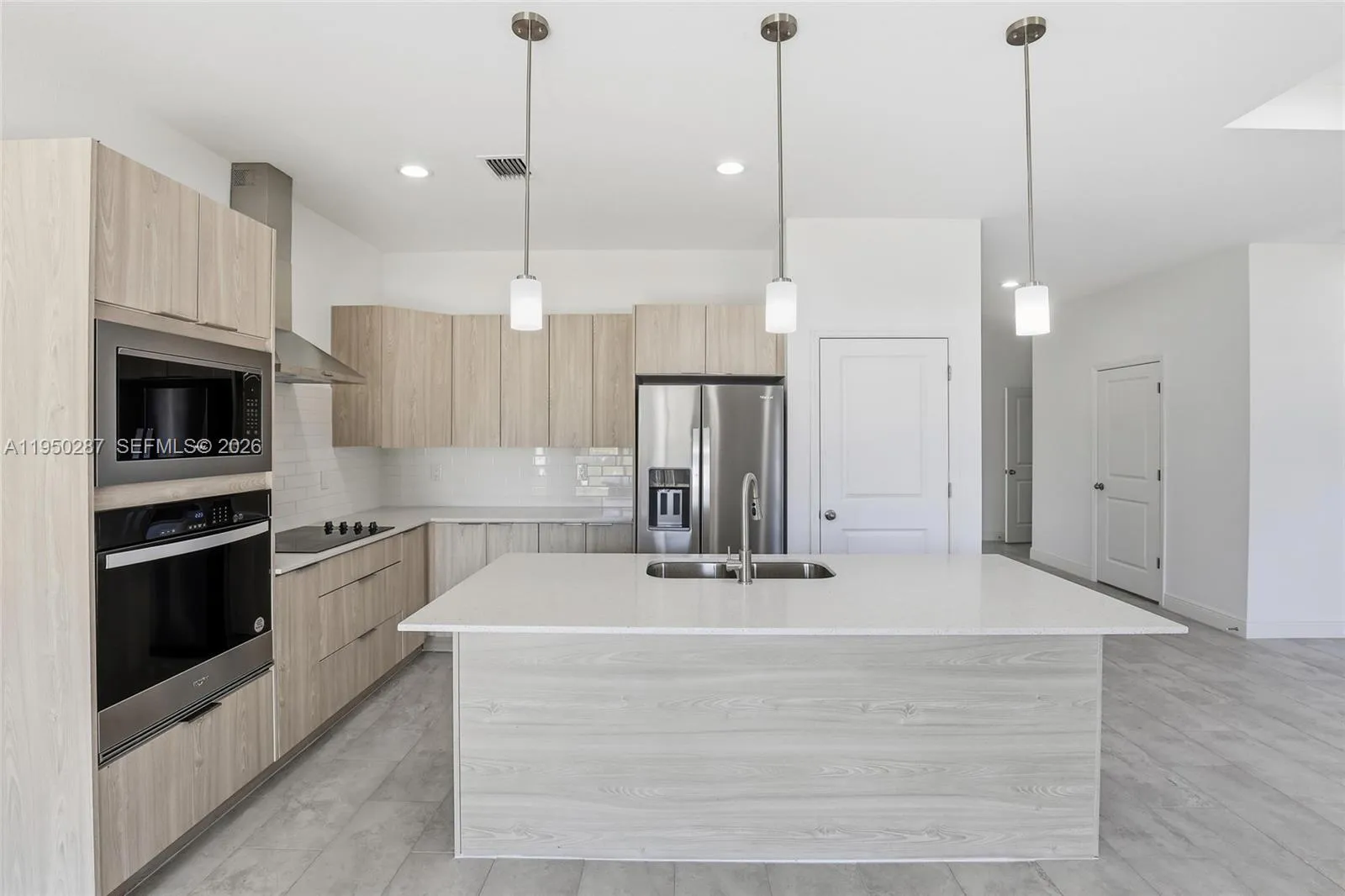 1087 Rugby Ln, La Belle FL 33935