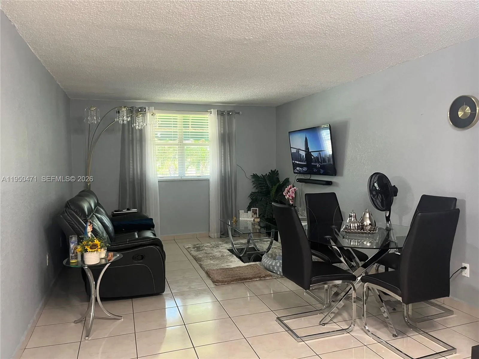 606 W 81st St # 210, Hialeah FL 33014