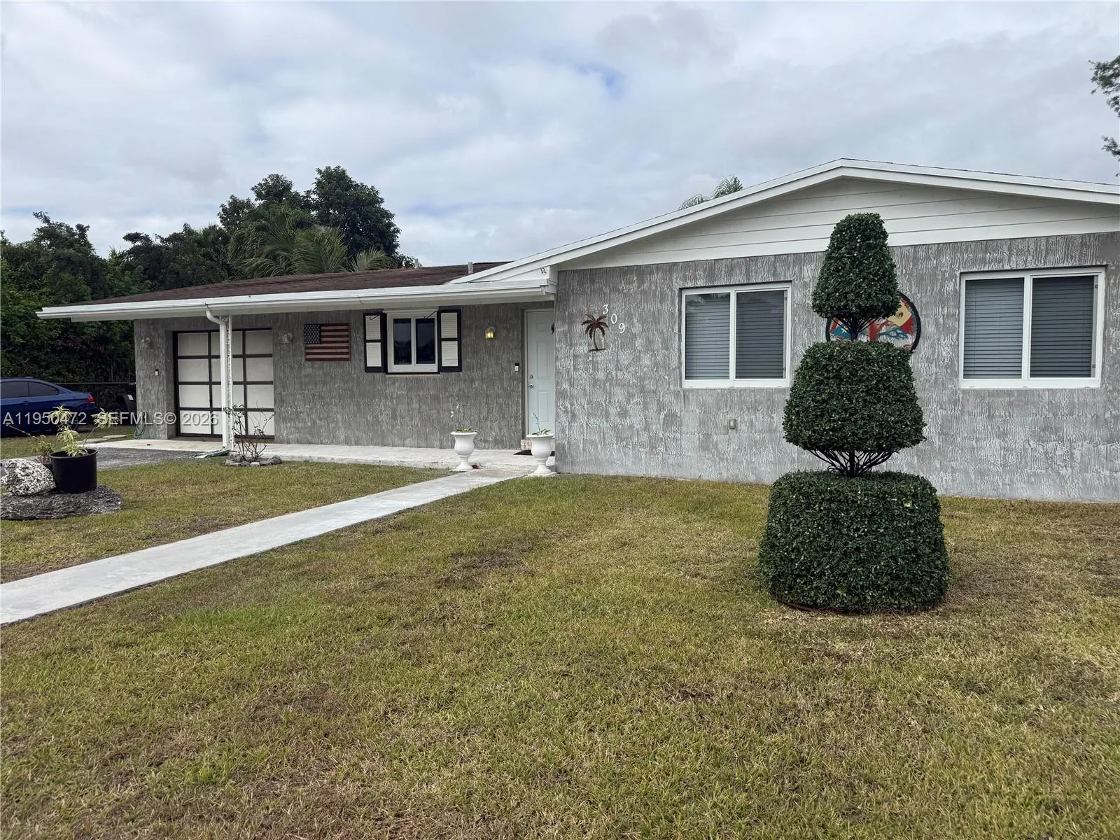 309 NW 15th St, Homestead FL 33030