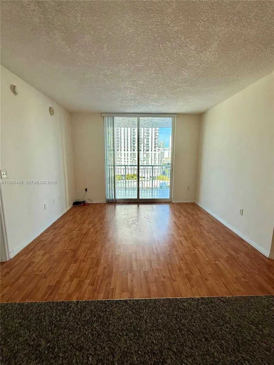 275 NE 18th St # 910, Miami FL 33132