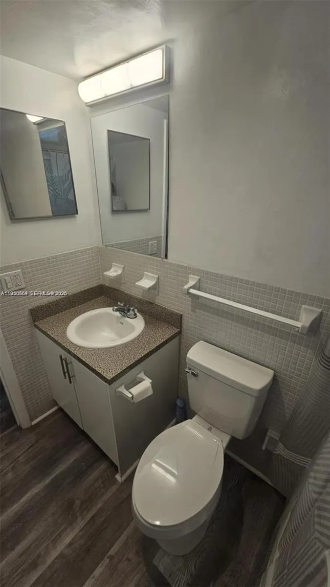 1500 NE 127th St # 103, North Miami FL 33161