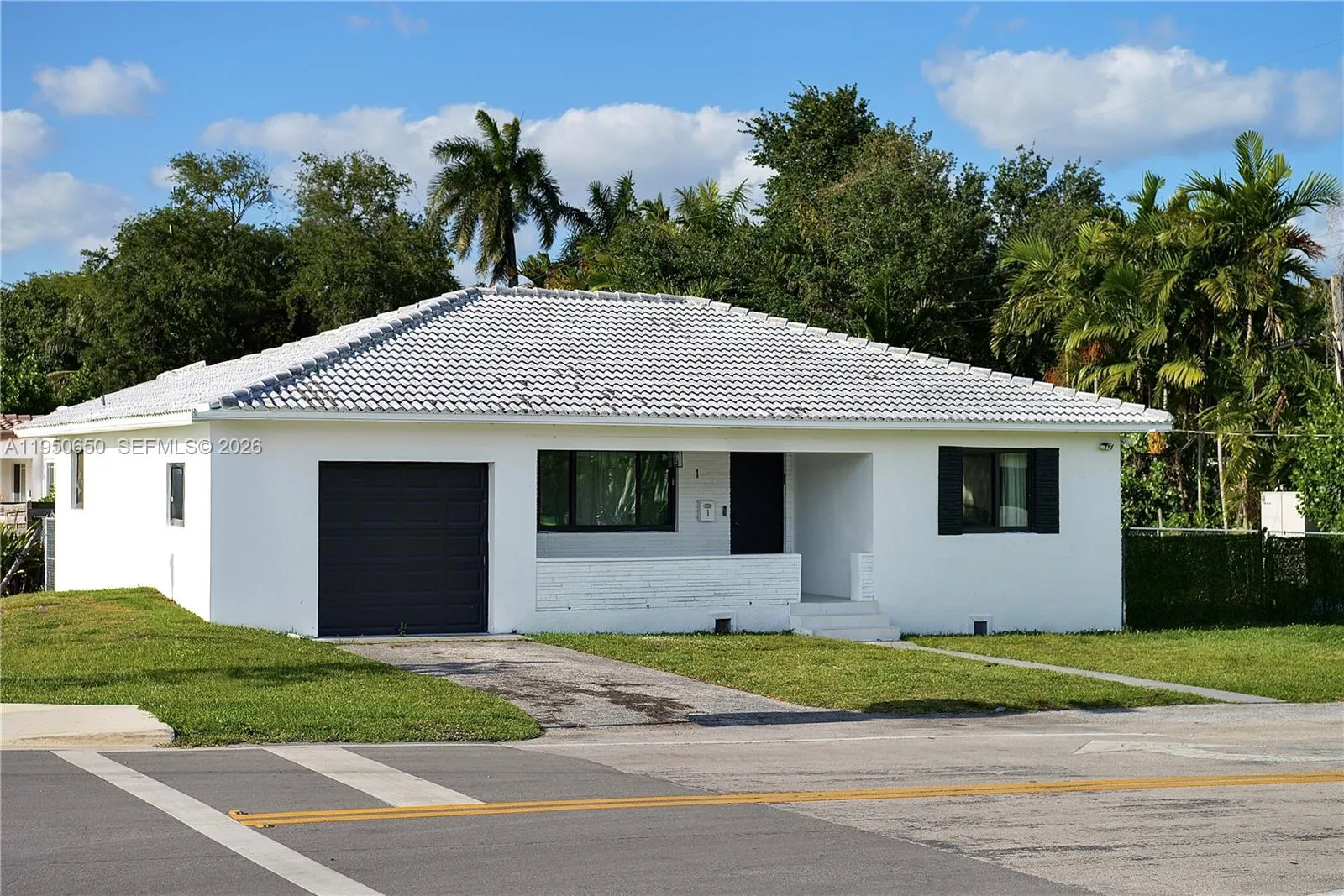 1 NE 86th St, El Portal FL 33138