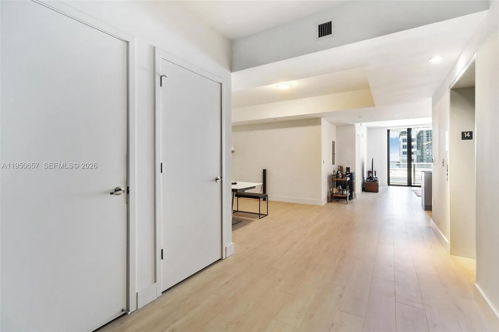 2 bedroom 3 bath for sale at 1010 Brickell Ave # 1404, Miami FL 33131