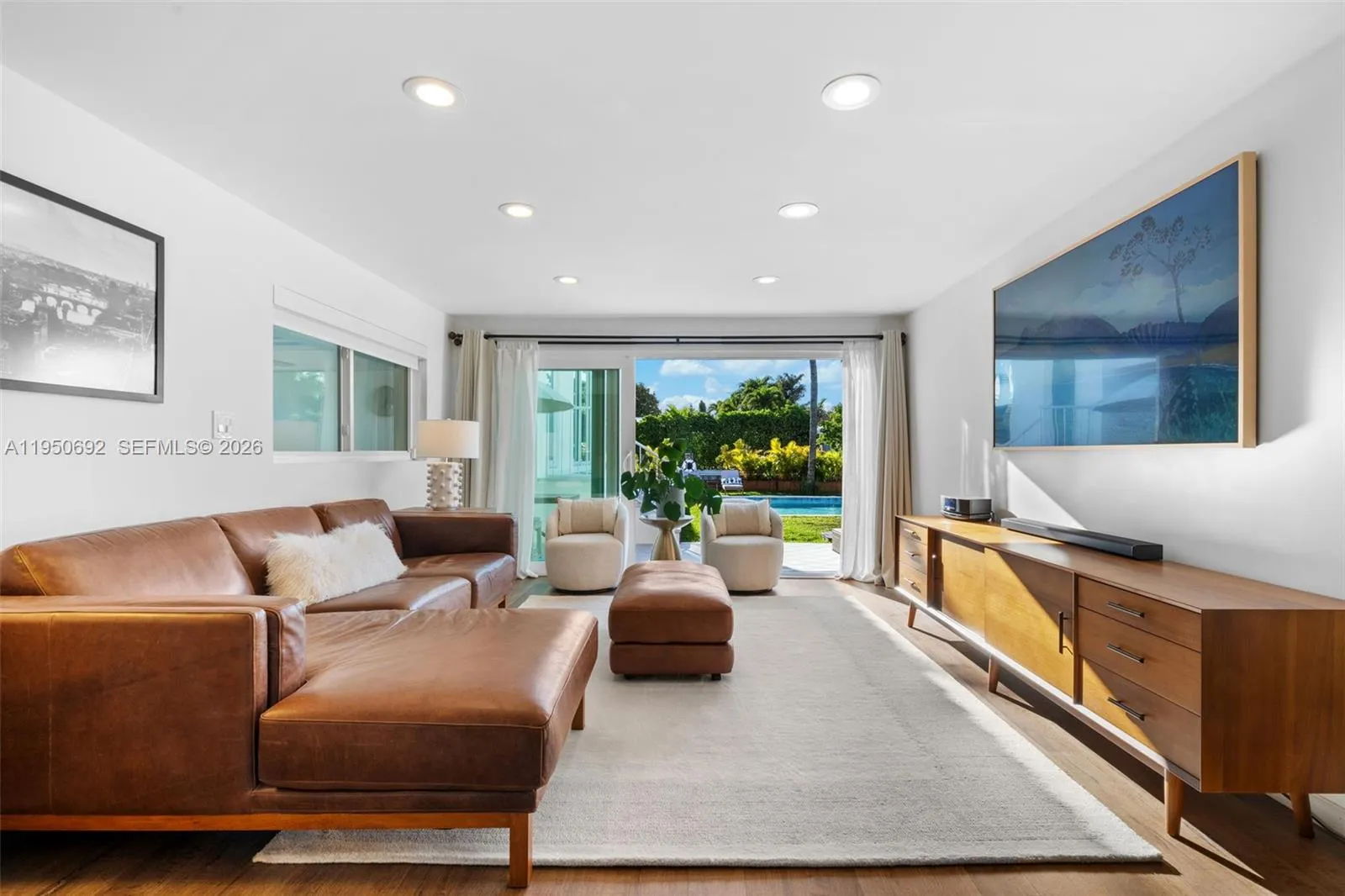 7770 Hawthorne Ave, Miami Beach FL 33141