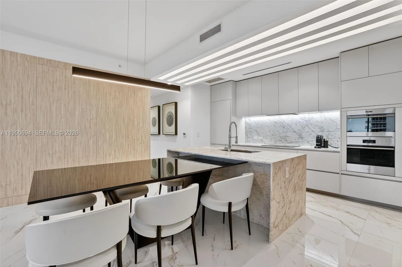5775 Collins Ave # 405, Miami Beach FL 33140